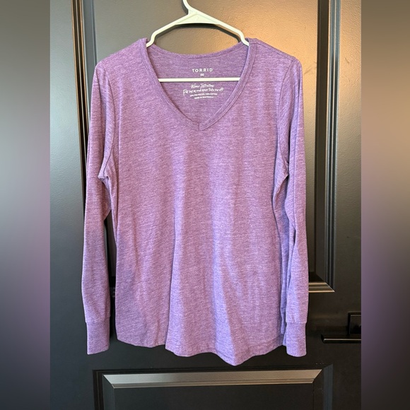 Torrid Lavender Long Sleeve V-Neck Top - Picture 1 of 3